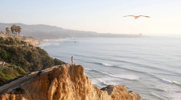 Clear skies overlooking Torrey Pines Cliffs in La Jolla, San Diego, CA